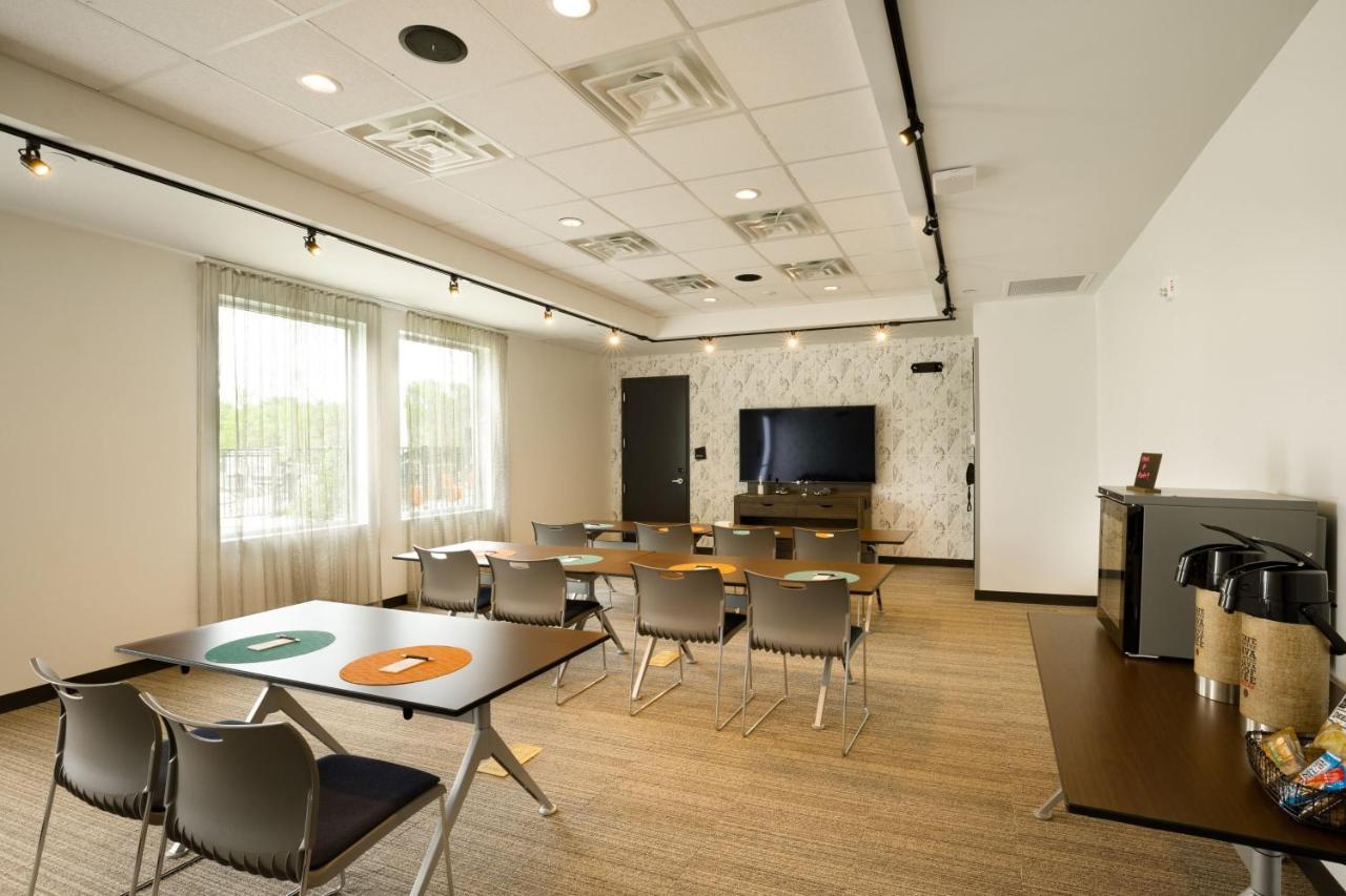 Aloft Austin Airport Hotel Eksteriør billede